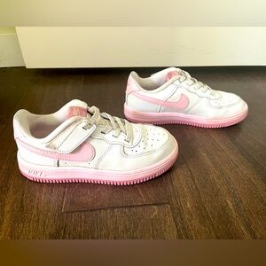 Nike Air Force 1 Kids Sneaker, Size 13